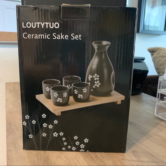 LOUTYTUDO CERAMIC SAKE SET - Picture 3 of 5